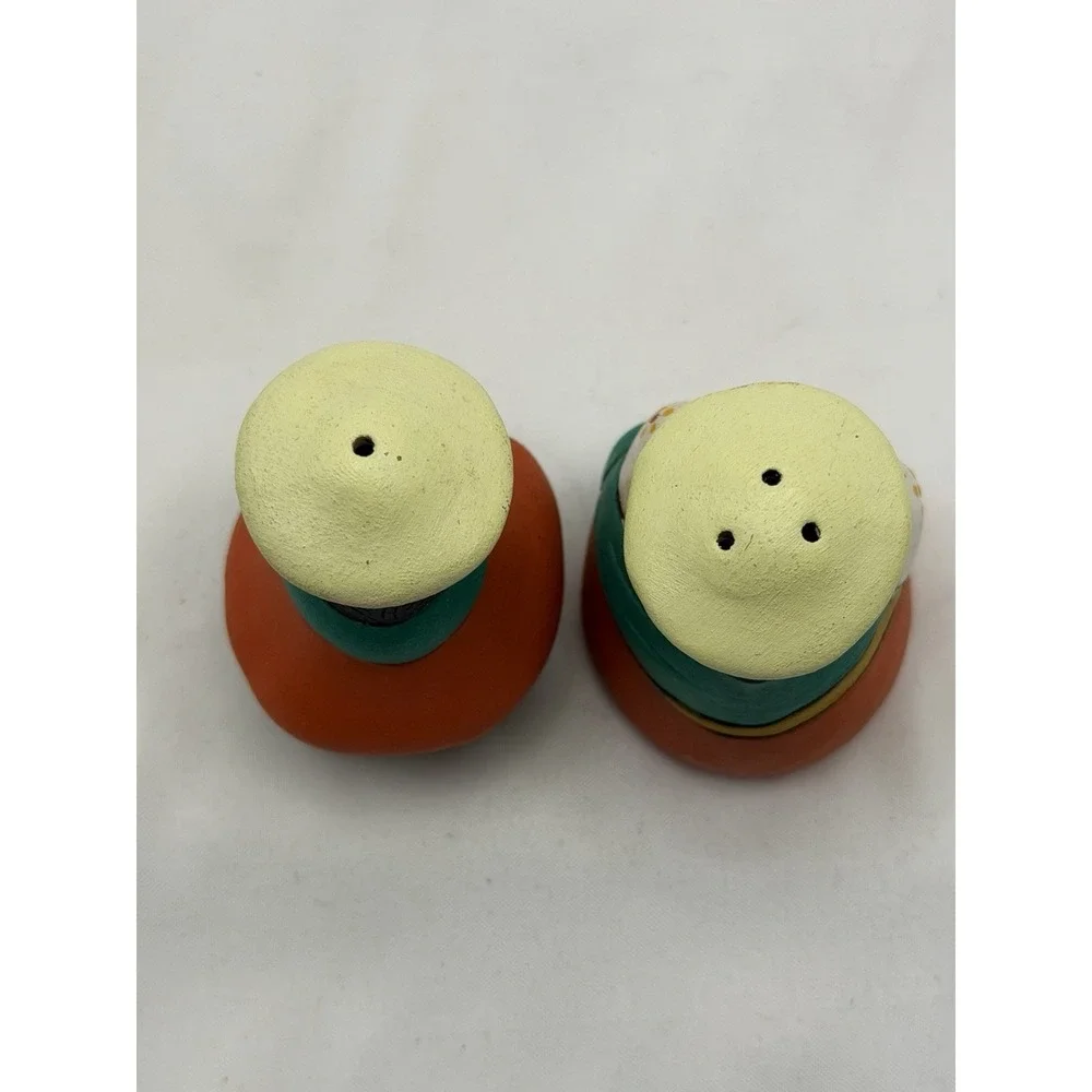 South American Couple Salt & Pepper Shaker 2 Piece Set Folk Art Hand Painted